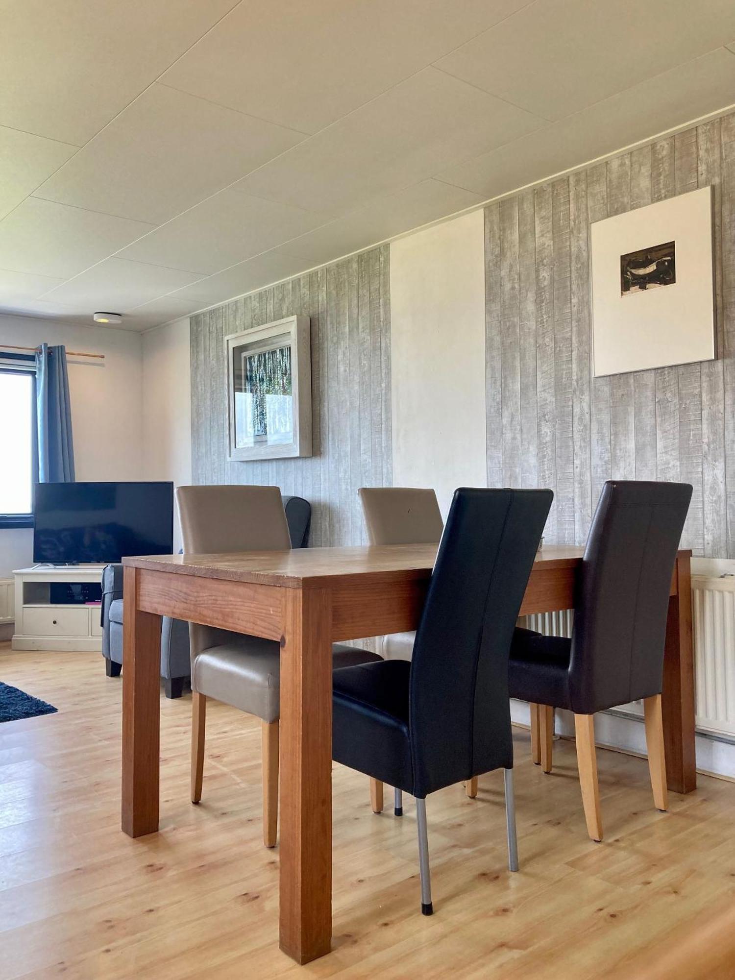 Lakeview 6 Pers Holiday Home Aurora With Fenced Garden, Whirlpool And Sauna Anjum 외부 사진